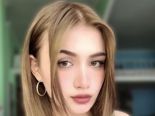 Еротичен видео чат BizzyBeee