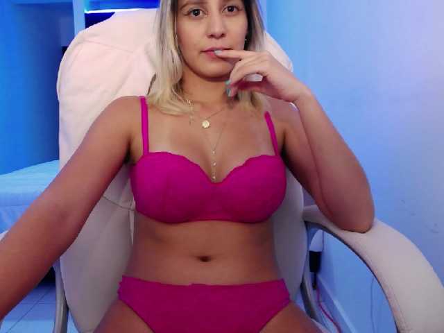 Снимки jazzolivia hi I am new model here. Wanna know amore about me? NAKED AT GOAL