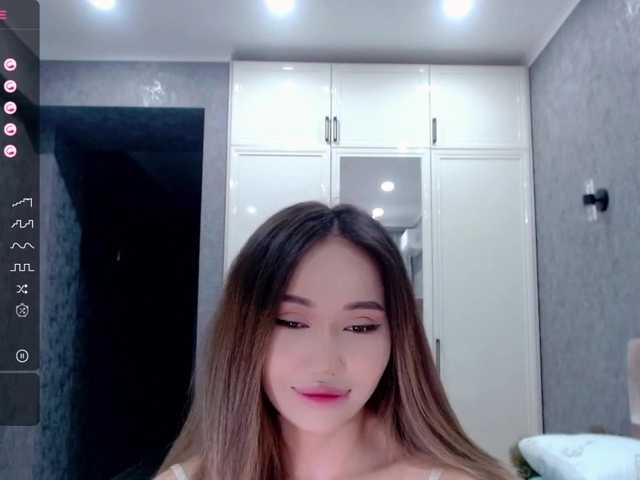 Екранни снимки на излъчване jenycouple