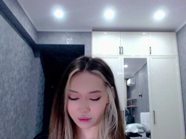 Екранни снимки на излъчване jenycouple