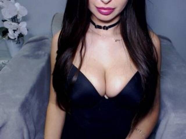 Екранни снимки на излъчване JessicaHoney