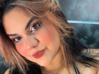 Еротичен видео чат Jessie-Bellucci