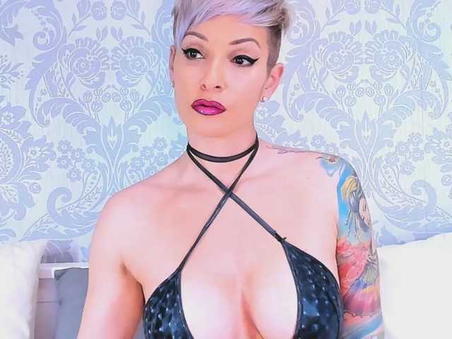 Екранни снимки на излъчване JessieStar