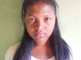 Еротичен видео чат Joellah