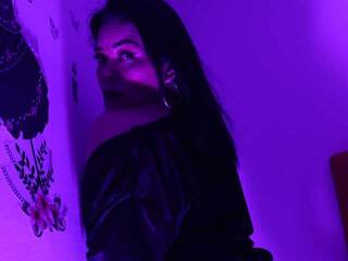 Еротичен видео чат josephine6969