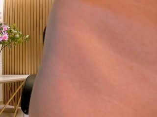 Еротичен видео чат JuanitaClay