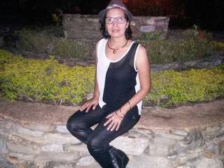 Еротичен видео чат Jubi-Stone