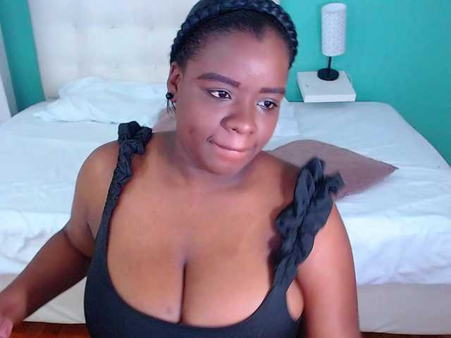 Екранни снимки на излъчване Juicyy-tits69