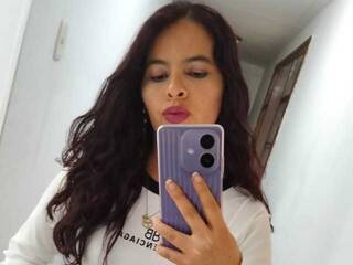 Еротичен видео чат Juliana-rosee