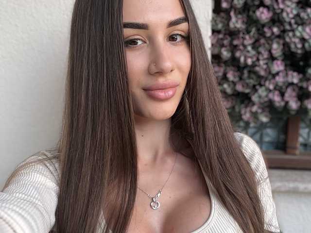 Снимка на профила JuliaQuin