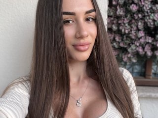 Еротичен видео чат JuliaQuin