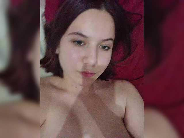 Екранни снимки на излъчване JulieWagner