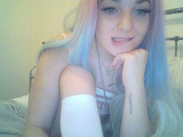 Екранни снимки на излъчване JunipaJinxe