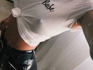 Еротичен видео чат --__-