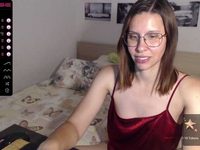 Снимки JustMeXY7 LOVENSE ON, tits -100 toks, pussy -150 toks, naked and play -400 toks. Join me! :*