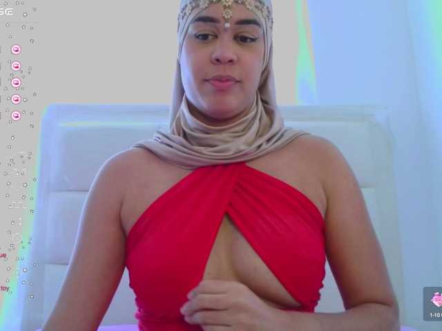 Снимки kaalinda1 New Arab girl in this environment, shy but wanting to know everything that is related