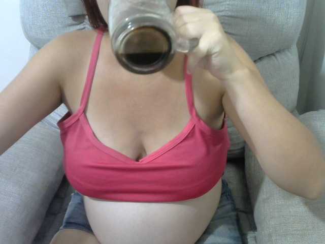 Снимки Kamixsexx #squirt #milk #pregnant #analdeep #deeptrhoat #BDSM