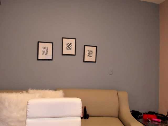 Екранни снимки на излъчване KaraSmithX