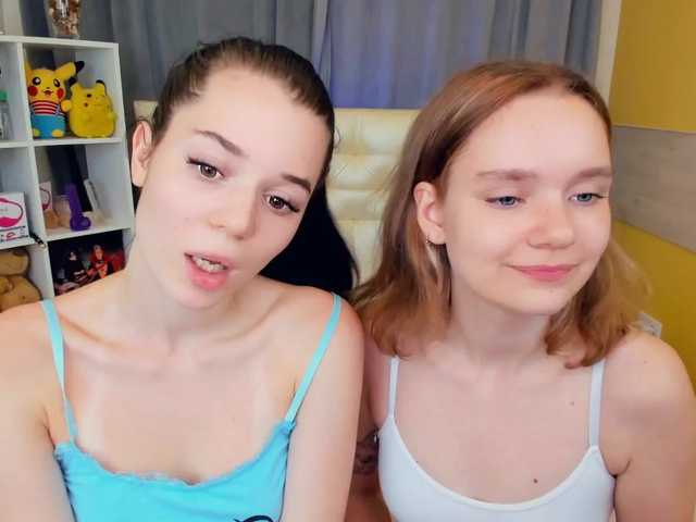 Снимки KarenHeidi Hey guys❤️ Our name are Heidi and Kylie. Welcome in my room Full naked in Pvt❤️