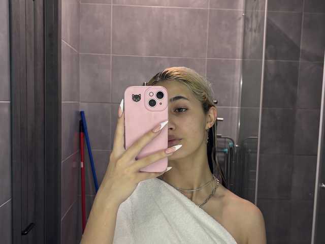 Снимка на профила karinka-hot007