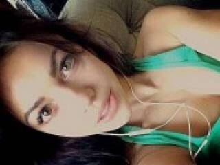 Еротичен видео чат karollinaaa