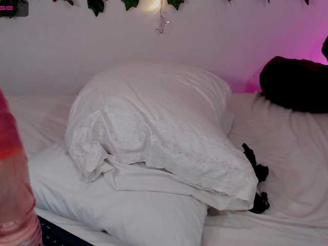 Екранни снимки на излъчване KarolVega