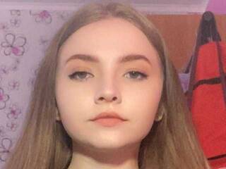 Еротичен видео чат KatarinaLITTLE