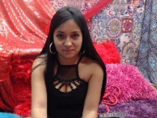 Снимки katemoon-lee PLAY WITH MY PUSSY ! hi guys! #latina #cum #tits #ass #pussy #cute #submissive #master