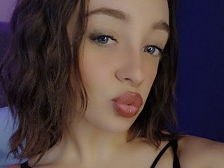 Еротичен видео чат KatieMyer
