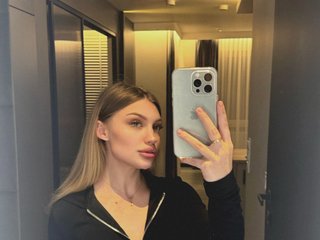 Еротичен видео чат KatyDaysie