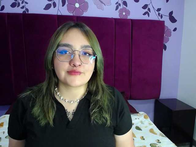Екранни снимки на излъчване kayleMalkova