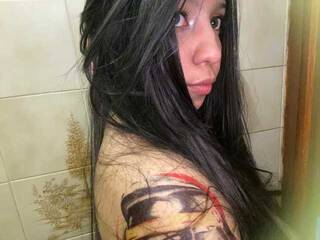 Еротичен видео чат Kellyvanessamoncada1