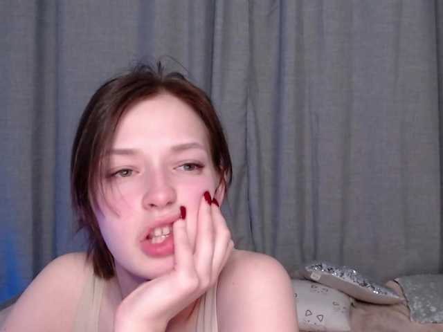 Снимки KemiLip Home style! I love doggy style, wet blowjob and play with my anal. Do not be shy!