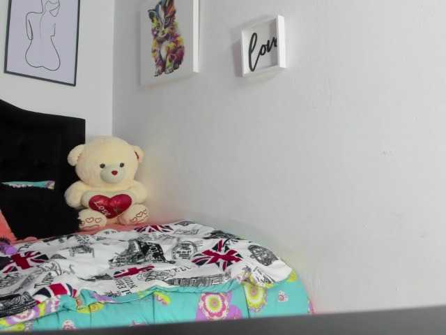 Екранни снимки на излъчване Kendall-sexy