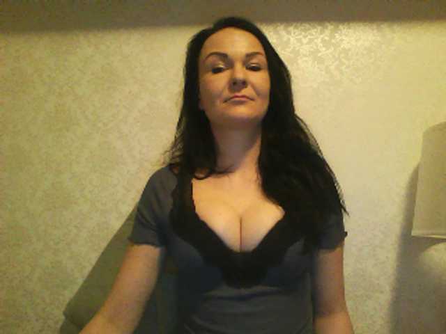 Екранни снимки на излъчване KendallLUXE