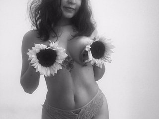 Еротичен видео чат Keyracams