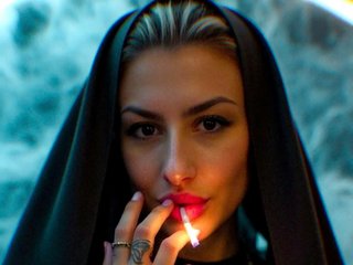 Еротичен видео чат KillerWitch