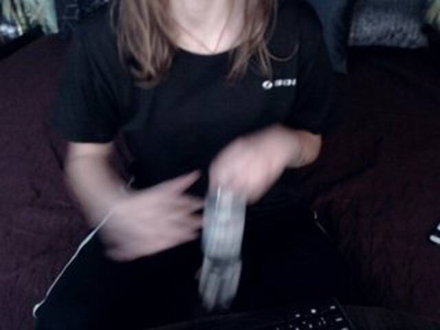 Екранни снимки на излъчване KimCarter