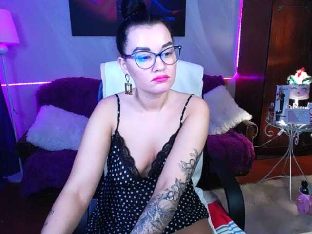 Екранни снимки на излъчване KimGarson