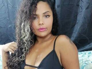 Еротичен видео чат Kinari-