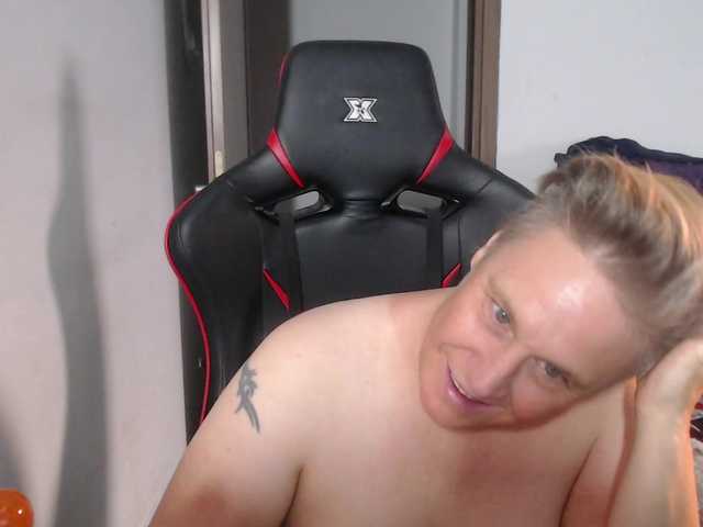 Екранни снимки на излъчване kinkstakinks76