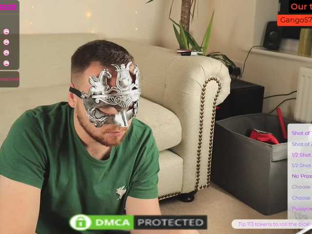Екранни снимки на излъчване KinkyElora
