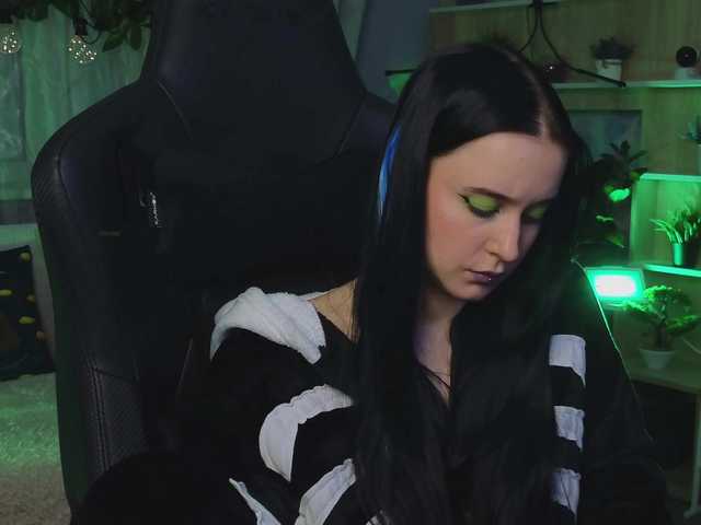 Екранни снимки на излъчване Kira_Li_Lime