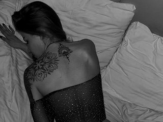 Еротичен видео чат KiraNa