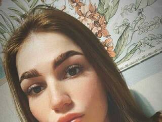 Еротичен видео чат Kiraonce