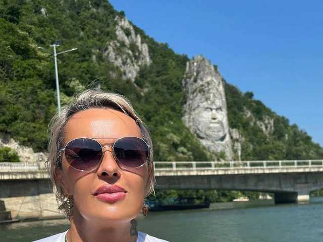 Снимка на профила KirraWhite