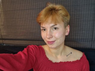 Еротичен видео чат KirstenCharm