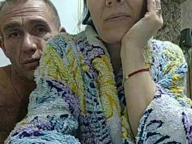 Екранни снимки на излъчване KissaAndr