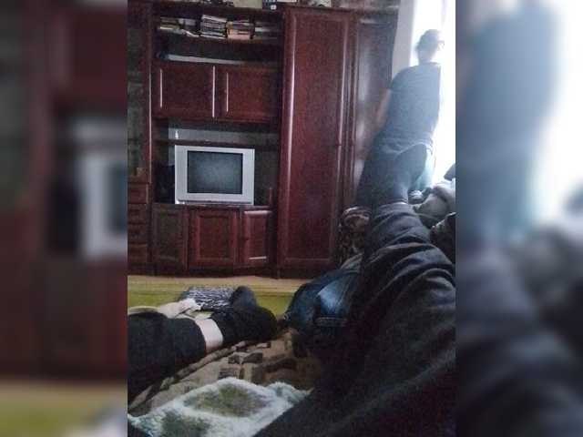 Екранни снимки на излъчване KissaAndr