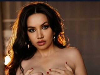 Еротичен видео чат Kisskovaa